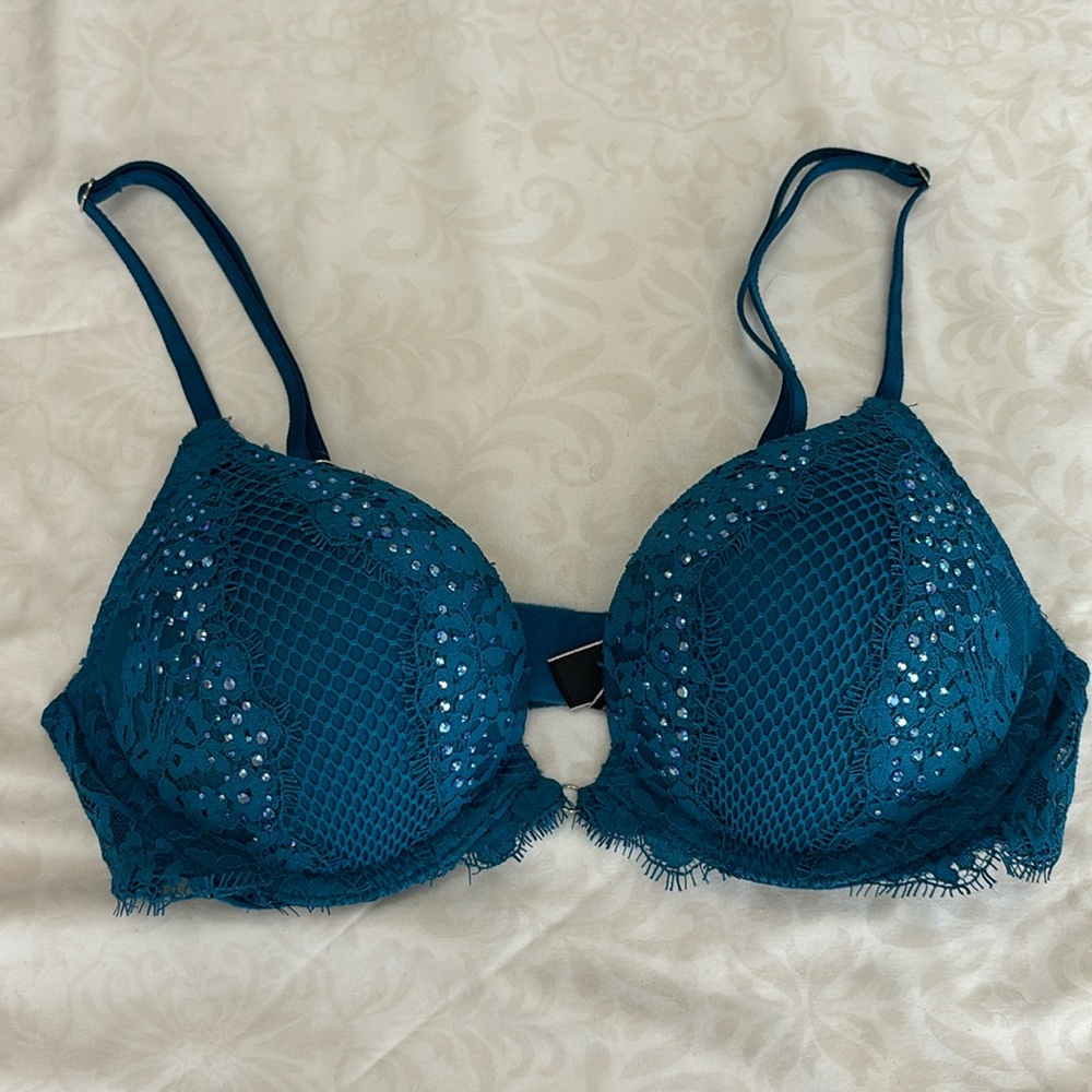 Victoria’s Secret bra
